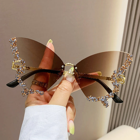 Lunettes de soleil exagérées à la mode et personnalisées